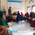 Babinsa Monitoring Penyaluran Bantuan Beras Bulog Kepada Masyarakat