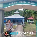 Polsek Menjalin Lakukan Pengamanan Sholat Jumat