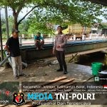 Laksanakan Patroli Di Beberapa Titik Berbeda Polsek Ngabang Ingatkan Kepada Masyarakat Untuk Segera Melapor