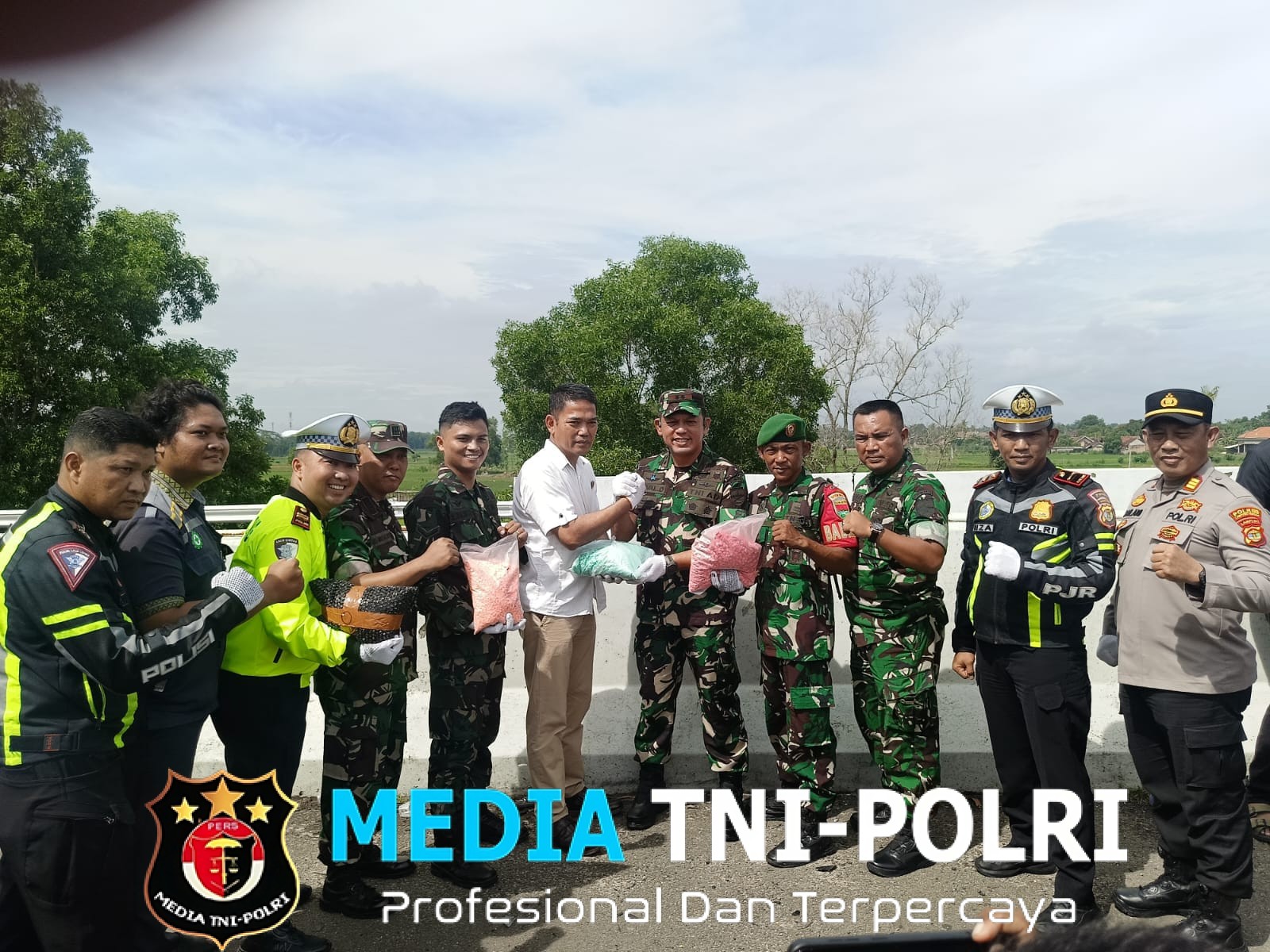Respons Cepat Prajurit TNI AD Gagalkan Peredaran 90 Ribu Ekstasi di Tol Trans Sumatera