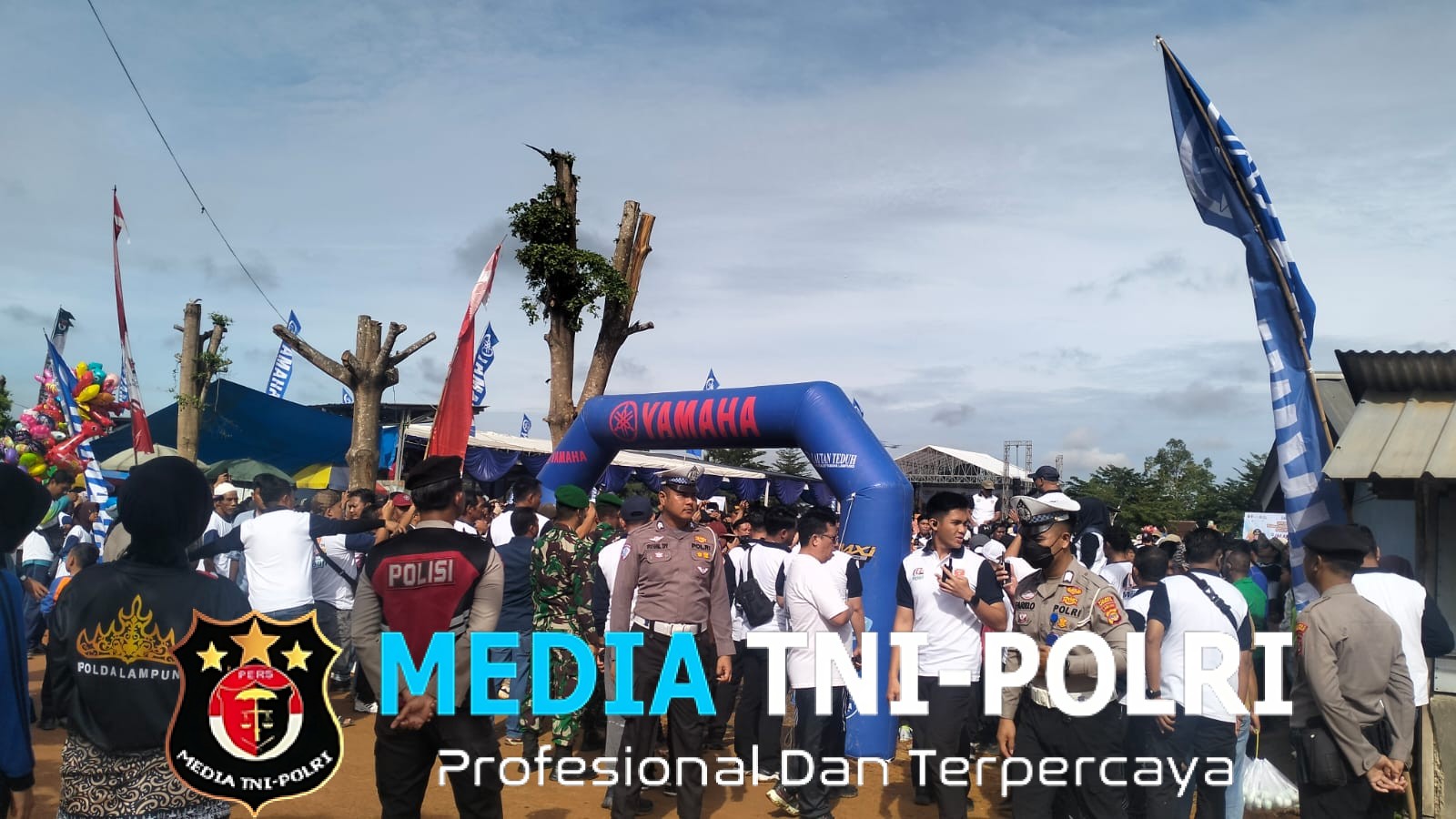 Kompi Siaga I Polres Mesuji Amankan Jalan Sehat di Lapangan Nusa Indah, Dihadiri Gubernur Lampung