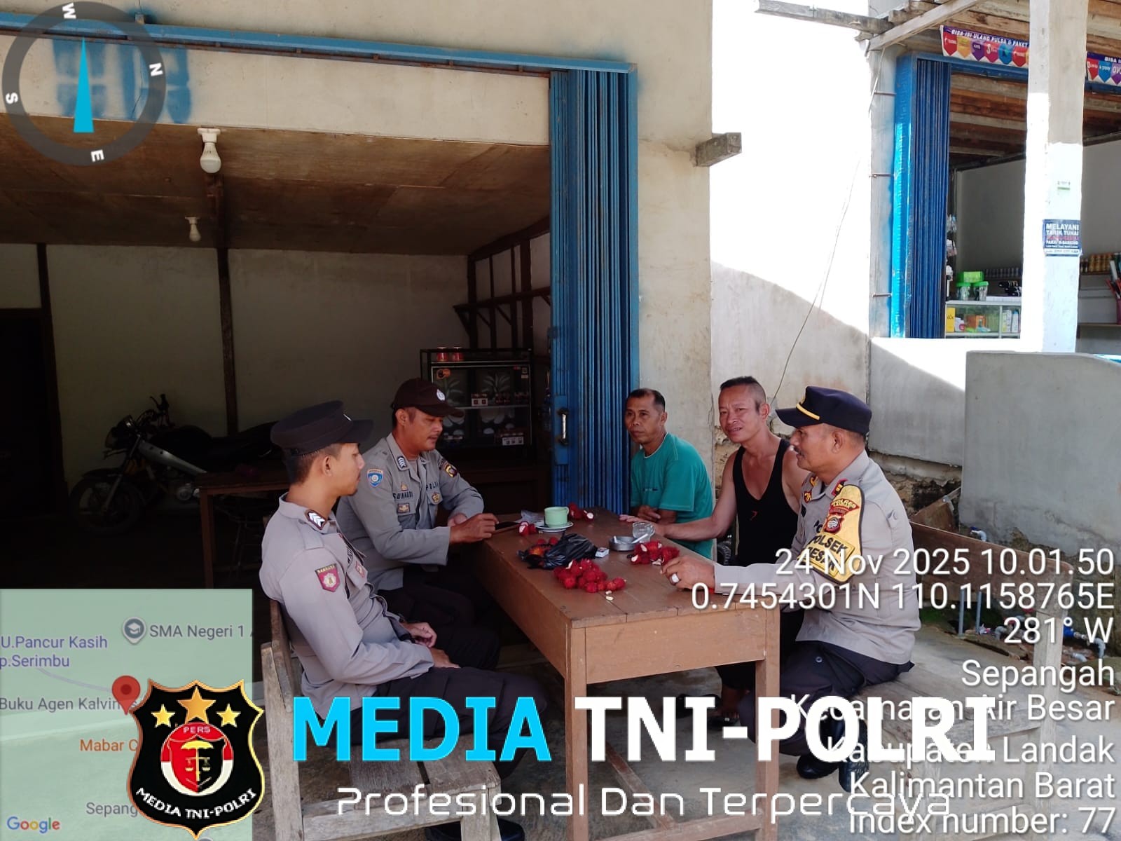 Pendekatan Humanis Kapolsek Air Besar Jalin Kedekatan Lewat Dialog Santai