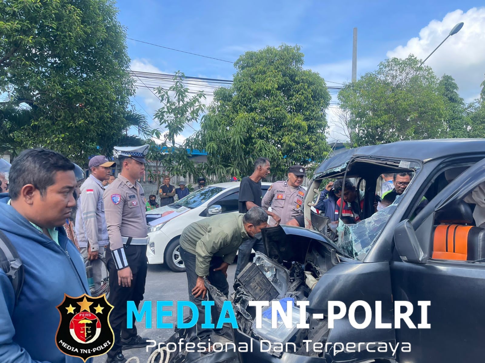 Tabrakan Depan – Belakang di Selogiri Dua Orang Luka Ringan , Satlantas Polres Wonogiri Lakukan Penanganan Cepat