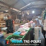 Babinsa Danukusuman Cek Harga & Situasi Pasar Tradisional Harjodaksino