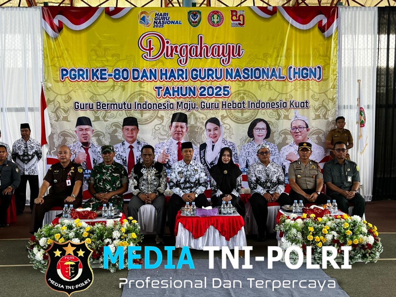 Komandan Kodim 1015/Sampit Hadiri Kegiatan HUT PGRI Ke-80 Dan Hari Guru Nasional