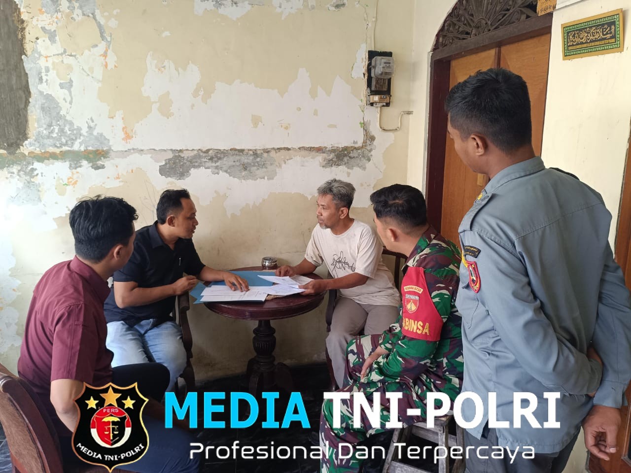 Ciptakan Kedekatan dengan Warga, Babinsa Tipes Rutin Komsos