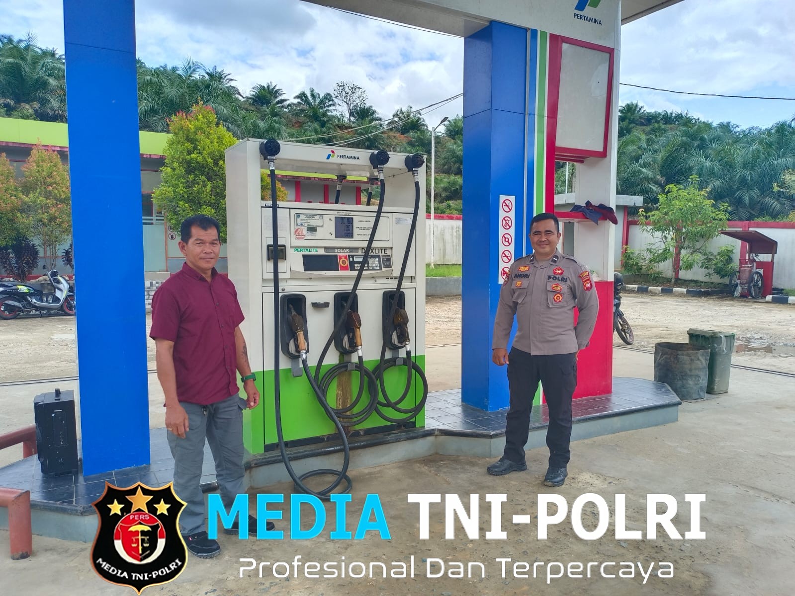 Patroli Kamtibmas Polsek Kuala Behe Sambangi SPBU Cegah Gangguan Kamtibmas