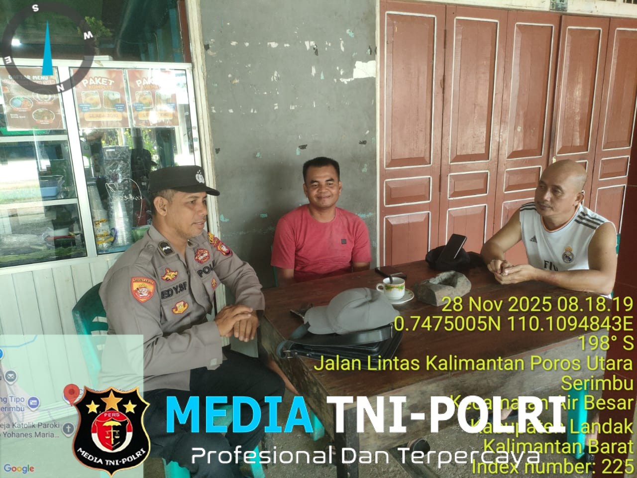 Ngobrol Santai Bersama Polisi Cara Humanis Jaga Kamtibmas di Air Besar