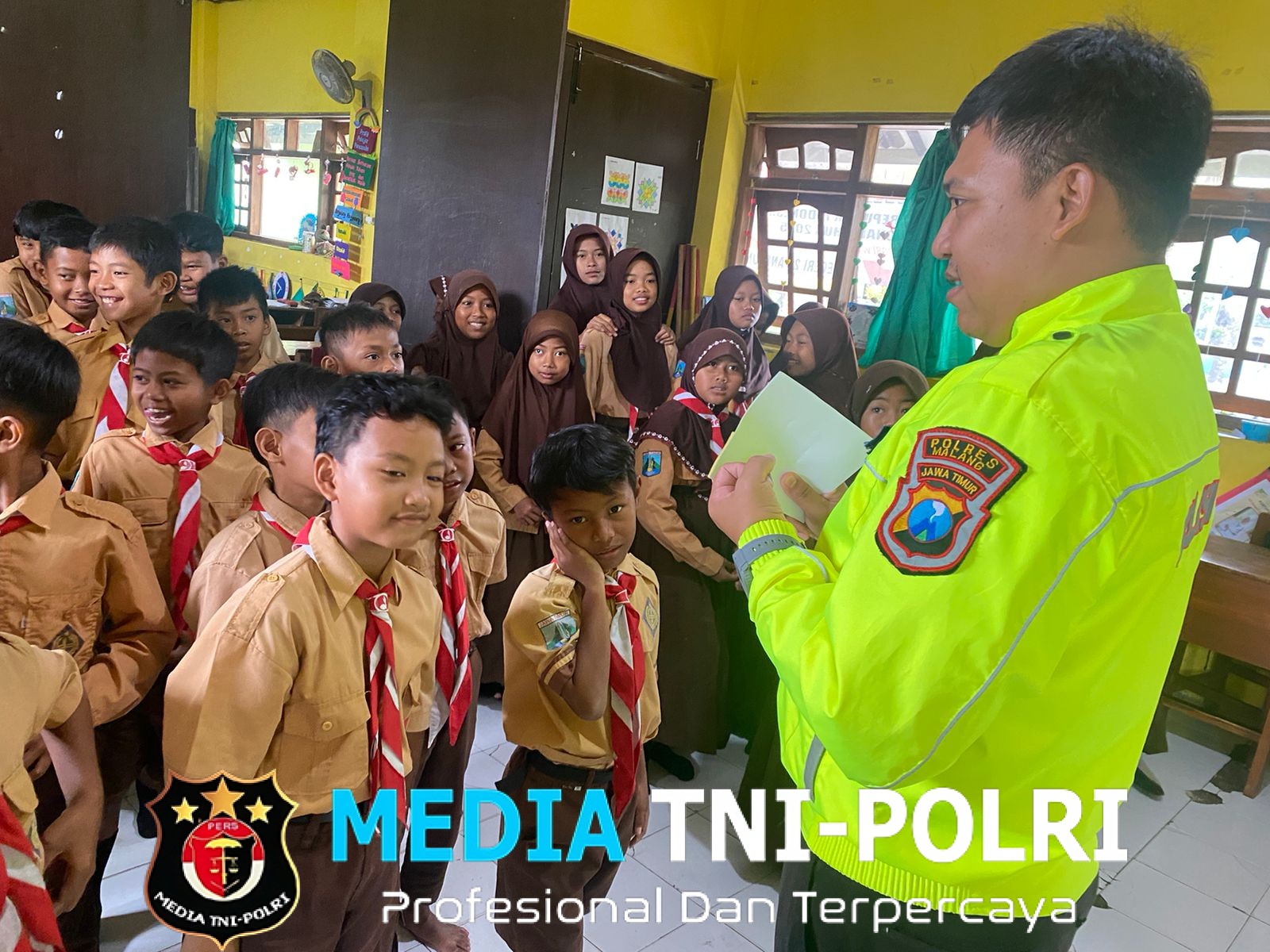 Satlantas Polres Malang Gencar Edukasi Siswa Sekolah soal Tertib Berlalu Lintas