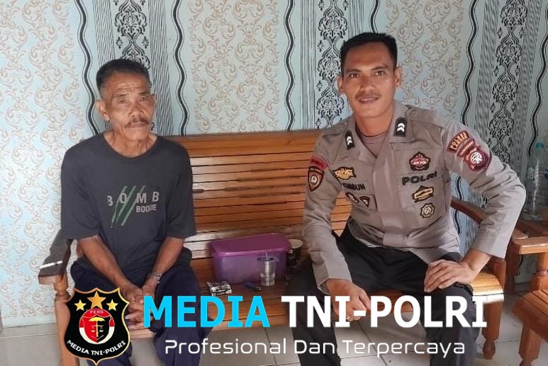 Polisi Berikan Edukasi Keamanan Saat Sambang Rumah Warga