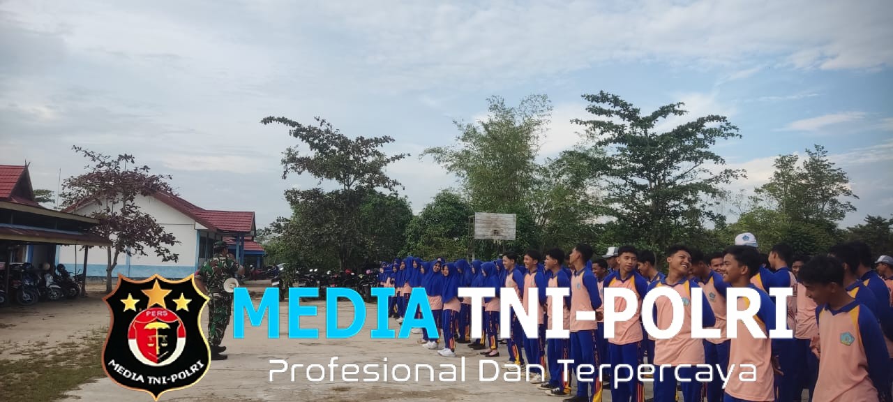 Tingkatkan Kedisiplinan, Babinsa Koramil 1015-01/Mentaya Hilir Selatan Pimpin Latihan PBB