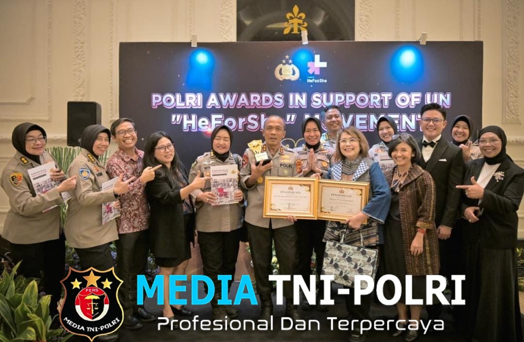 Kapolda Jabar Irjen Pol. Dr. Rudi Setiawan Raih Penghargaan Bergengsi Polri Awards “HeForShe” 2025 dari Kapolri
