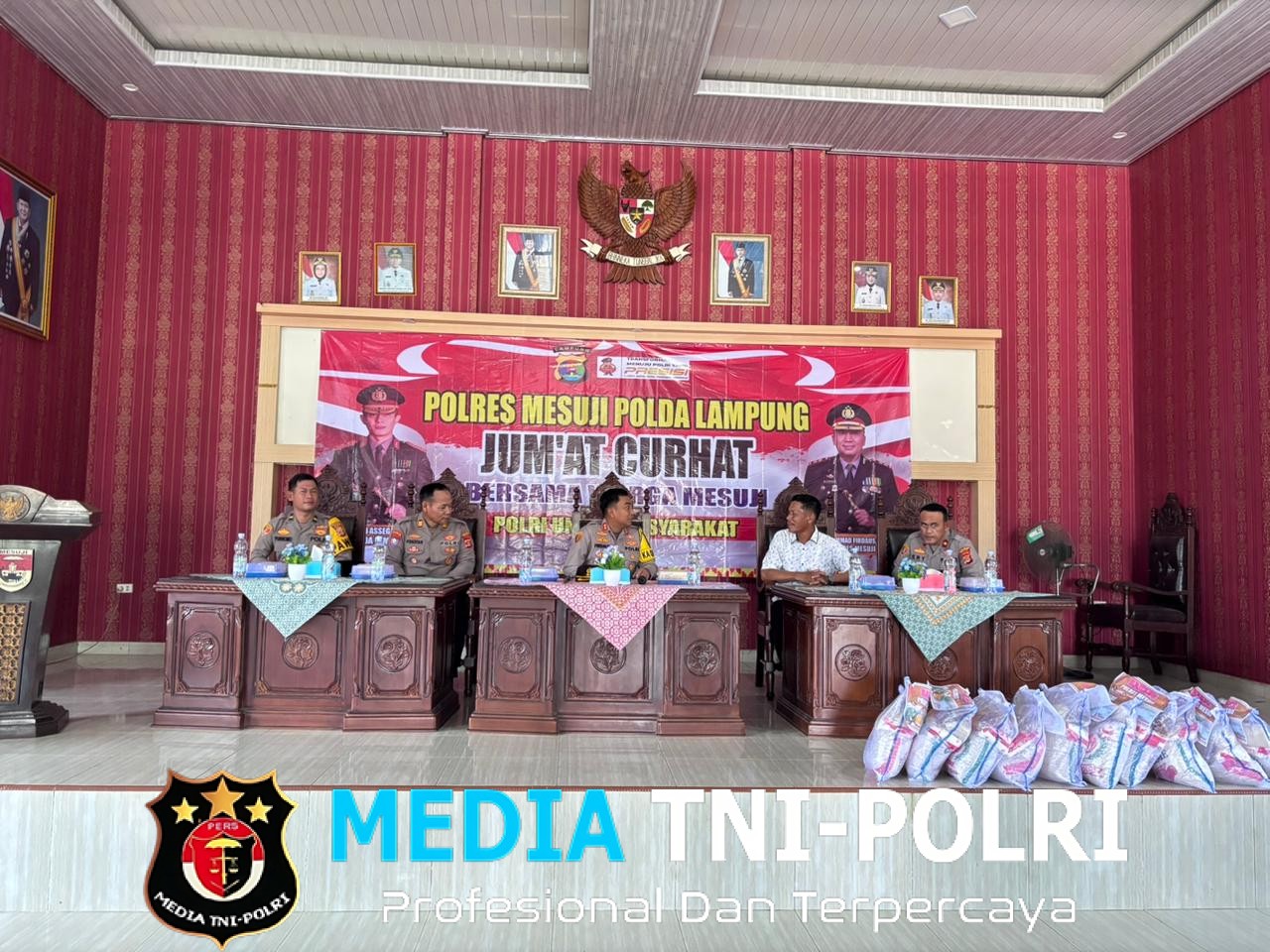 Jumat Penuh Berkah, Polres Mesuji Santuni Warga Mulya Agung Sekaligus Serap Aspirasi Kamtibmas