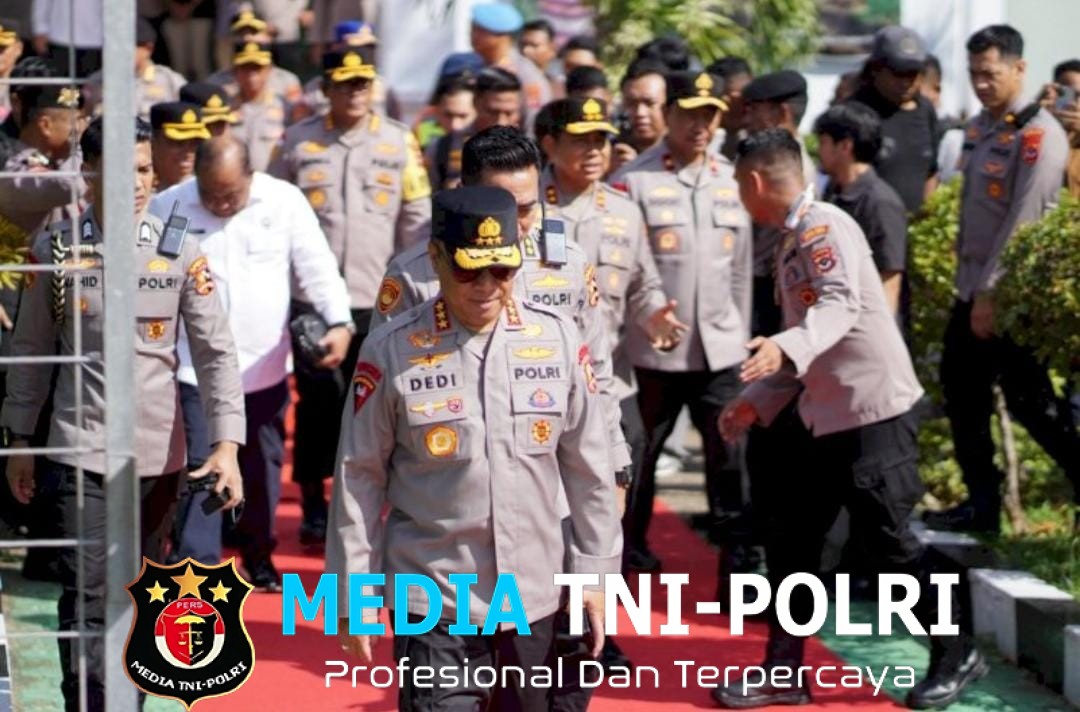 Kunjungan Kerja dan Bakti Sosial Wakapolri dan Sejumlah Jenderal Akpol 1990 Hadir di Bumi Flobamorata