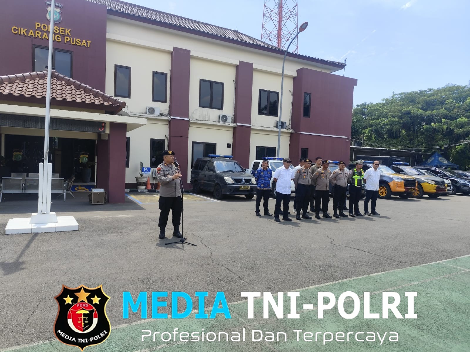 Polres Metro Bekasi Gelar Apel Pengamanan Sidang Putusan Perkara H. Rahmat Gunasin di PN Cikarang