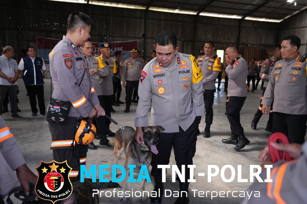 Kapolda Sumut Periksa Logistik dan Kesiapan Tim K9, Pastikan Penyaluran Bantuan dan Evakuasi Cepat