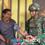 Pelayanan Kesehatan Door To Door Satgas Yonif 521)DY Ke Rumah Warga di Distrik Benawa