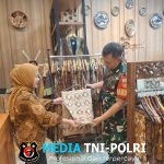 Karyawan Toko Batik Dayoni Jadi Sasaran Komsosnya Babinsa Danukusuman