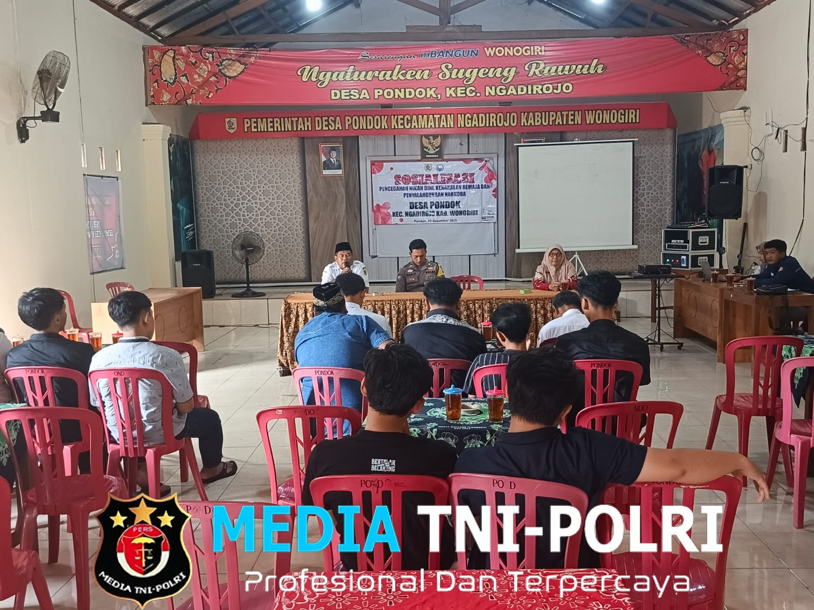 Pernikahan Dini dan Kenakalan Remaja, Polsek Ngadirojo Gelar Sosialisasi di Desa Pondok