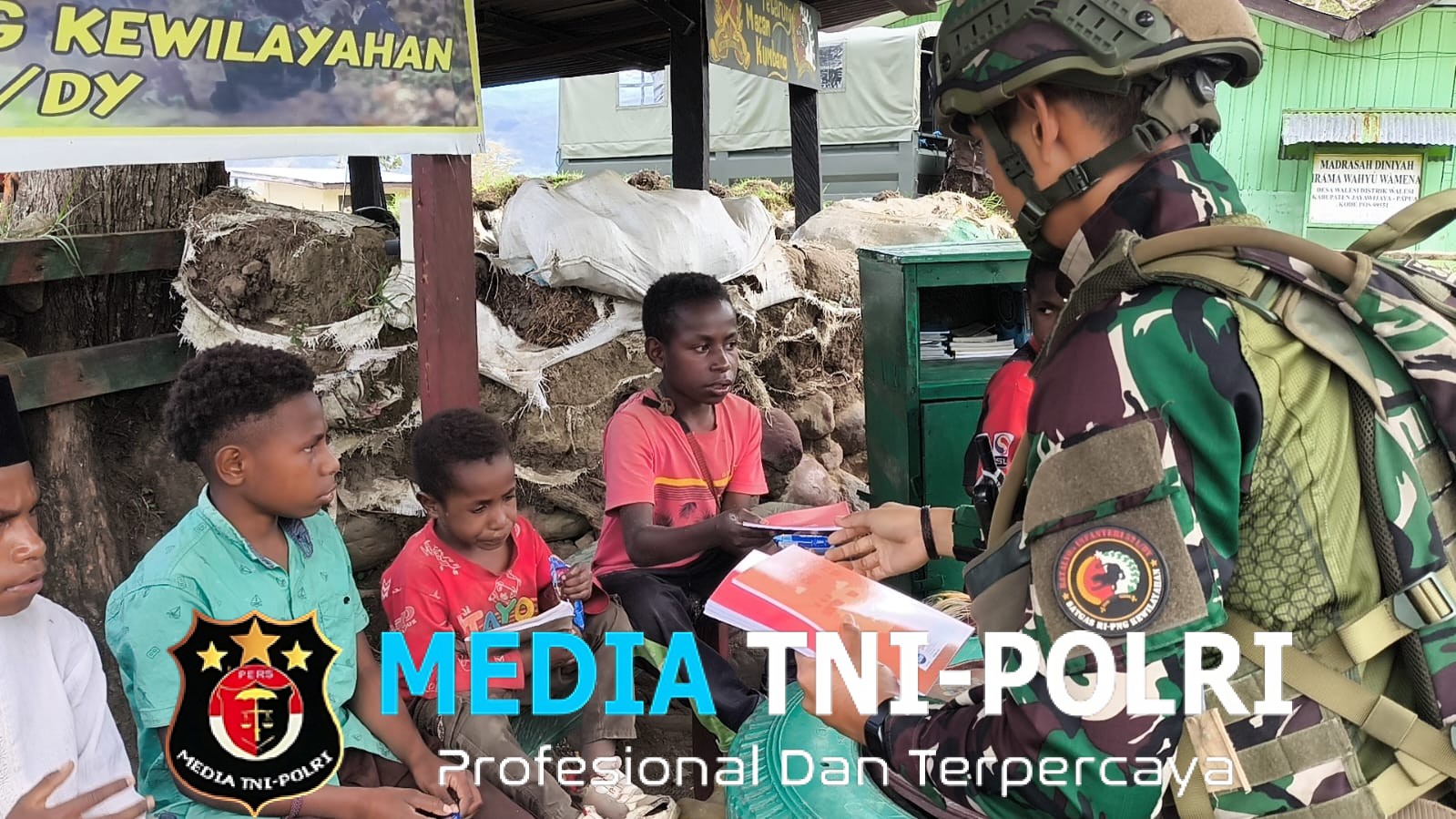 Belajar Tanpa Batas, Satgas Yonif 521/DY Hadirkan Perpustakaan Untuk Kecerdasan Anak Bangsa dan Tumbuhkan Minat Belajar Di Distrik Walesi