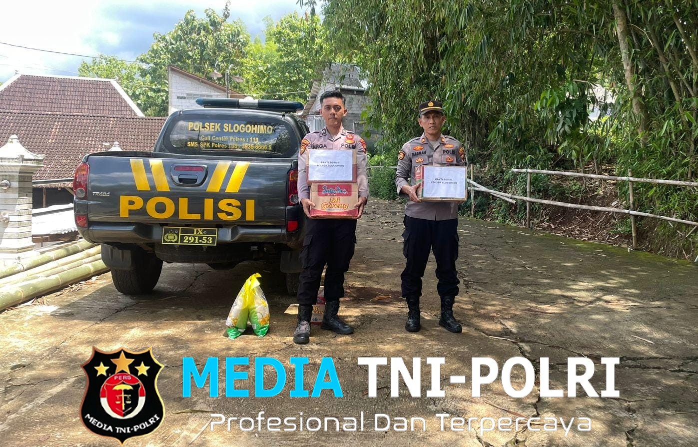 Polsek Slogohimo Gelar Jumat Berkah, Salurkan Bantuan ke Ponpes Al Imam Asy Syafii