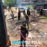 Satgas Yonif 123/Rajawali Gelar Karya Bhakti Jumat Bersih di Distrik Haju