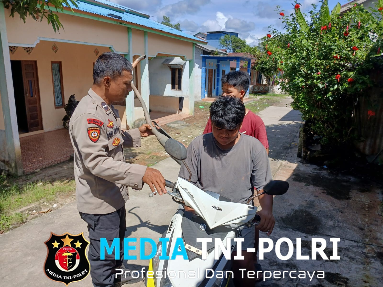 Polsek Mandor Gencar Edukasi Warga ‘Stop Knalpot Brong demi Kenyamanan Bersama!’