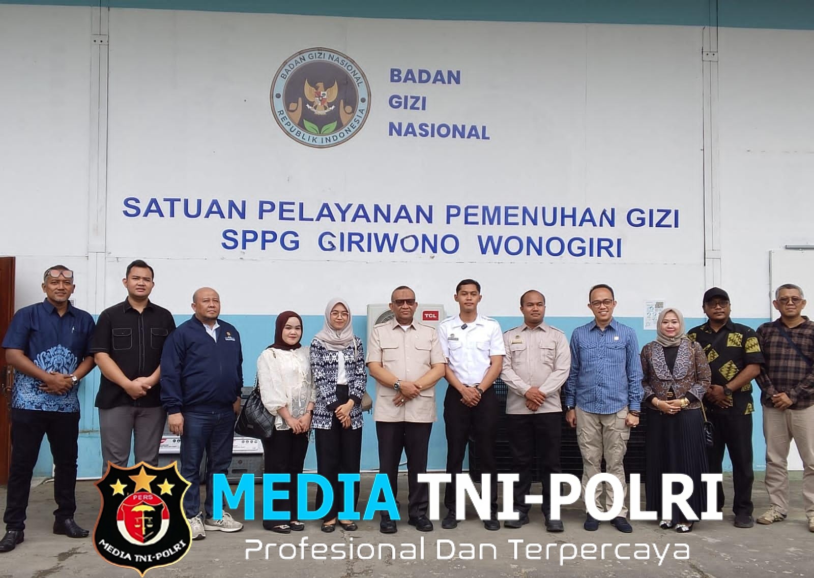 Wamenaker RI Kunjungi SPPG Giriwono Wonogiri, Bahas Penguatan Program Makan Bergizi Gratis dan Serapan Tenaga Kerja