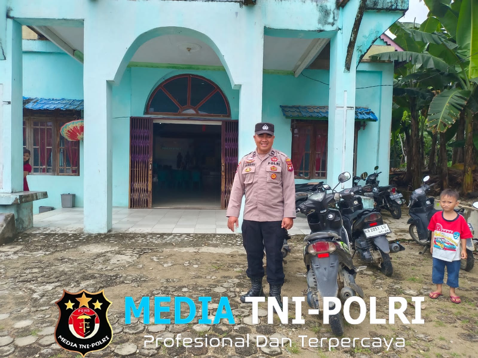 Wujud Pelayanan kepada Masyarakat, Polsek Kuala Behe Lakukan Pengamanan Ibadah Gereja