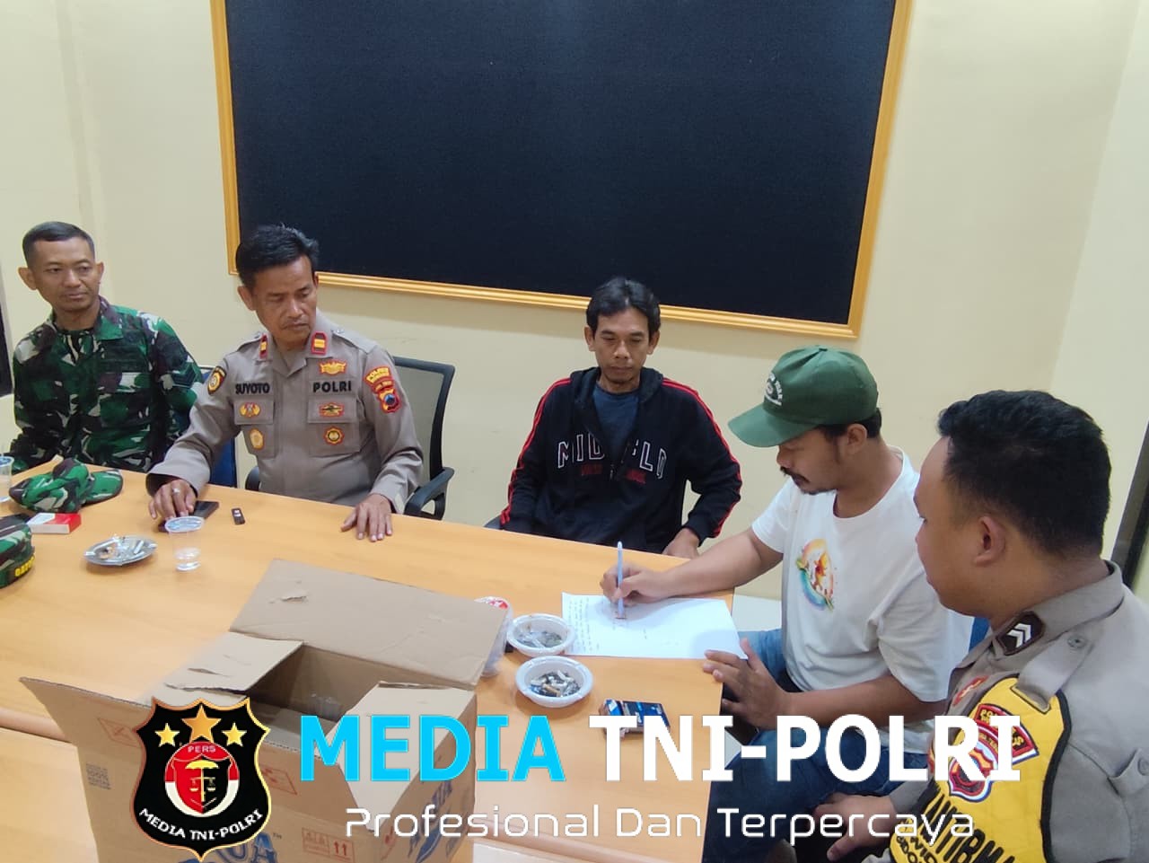 Mediasi Warga dan Pemilik Kos di Sidoharjo, Polsek Sidoharjo Berhasil Capai Kesepakatan Damai