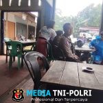 Personel Polsek Mempawah Hulu Tetap Gelar Patroli Kamtibmas di Tengah Hujan Demi Keamanan Masyarakat