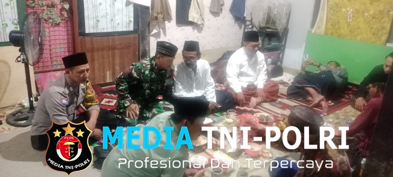 Babinsa Wujudkan Kedamaian Umat Melalui Komsos dengan Tokoh Agama