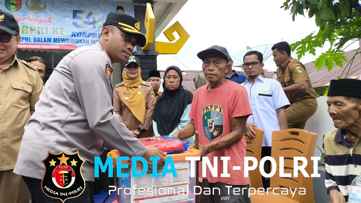 Kapolres Tanggamus Bersama Forkopimda Tinjau Lokasi Banjir Akibat Jebolnya Tanggul Kali Bego