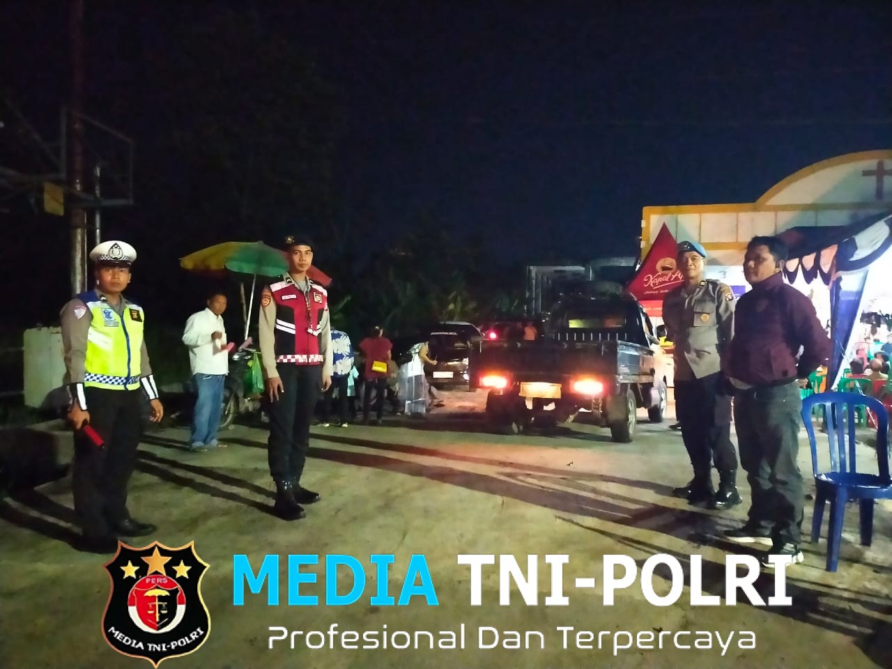 Polres Kotim Mengamankan Perayaan Natal di Gereja Kristus Gembala dengan Humanis