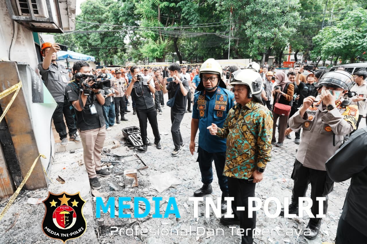 Tinjau Lokasi Kebakaran di Kemayoran, Mendagri Evaluasi Kelayakan Bangunan