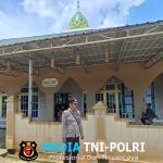Wujud Pelayanan Kepolisian, Polsek Kuala Behe Amankan Ibadah Jumat di Masjid Nurul Iman