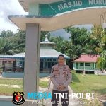 Pengamanan Sholat Jumat di Masjid Nurul Yaqin, Polsek Menjalin Sampaikan Imbauan Kamtibmas