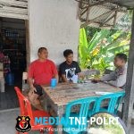 Patroli Siang Humanis Polsek Mandor, Warga Diajak Jaga Keamanan