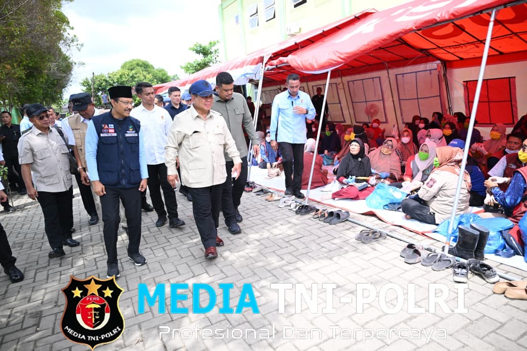 Mendagri Tito Dampingi Presiden Prabowo Tinjau Banjir Langkat, Fokus Pemulihan Warga