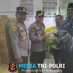 Kapolres Langkat Salurkan Bantuan Kapolri untuk Warga Terdampak Banjir di Tanjung Pura