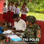 Kampung Sehat Satgas Yonif 521/DY Bersama Puskesmas Gelar Program Pelayanan Kesehatan Gratis, di kampung Muaranawa Distrik Airu