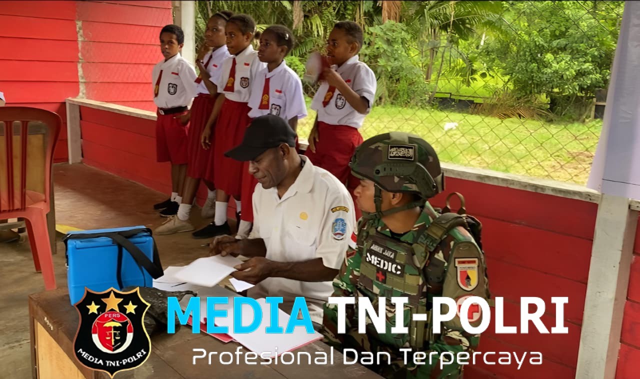 Kampung Sehat Satgas Yonif 521/DY Bersama Puskesmas Gelar Program Pelayanan Kesehatan Gratis, di kampung Muaranawa Distrik Airu