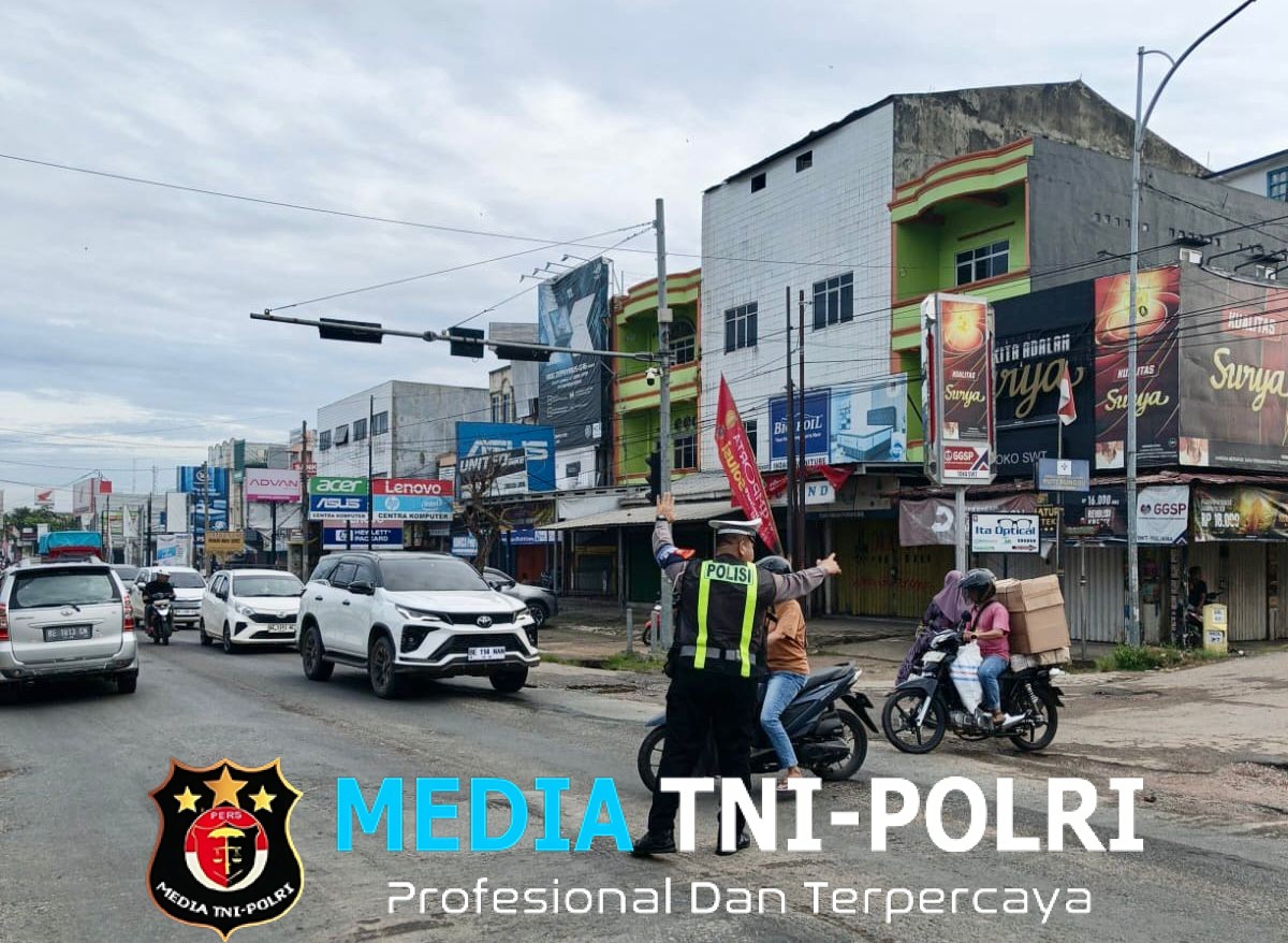 Pastikan Keselamatan Masyarakat, Satlantas Polres Lampung Tengah Gelar Pam Rawan Pagi di Titik Padat Lalu Lintas