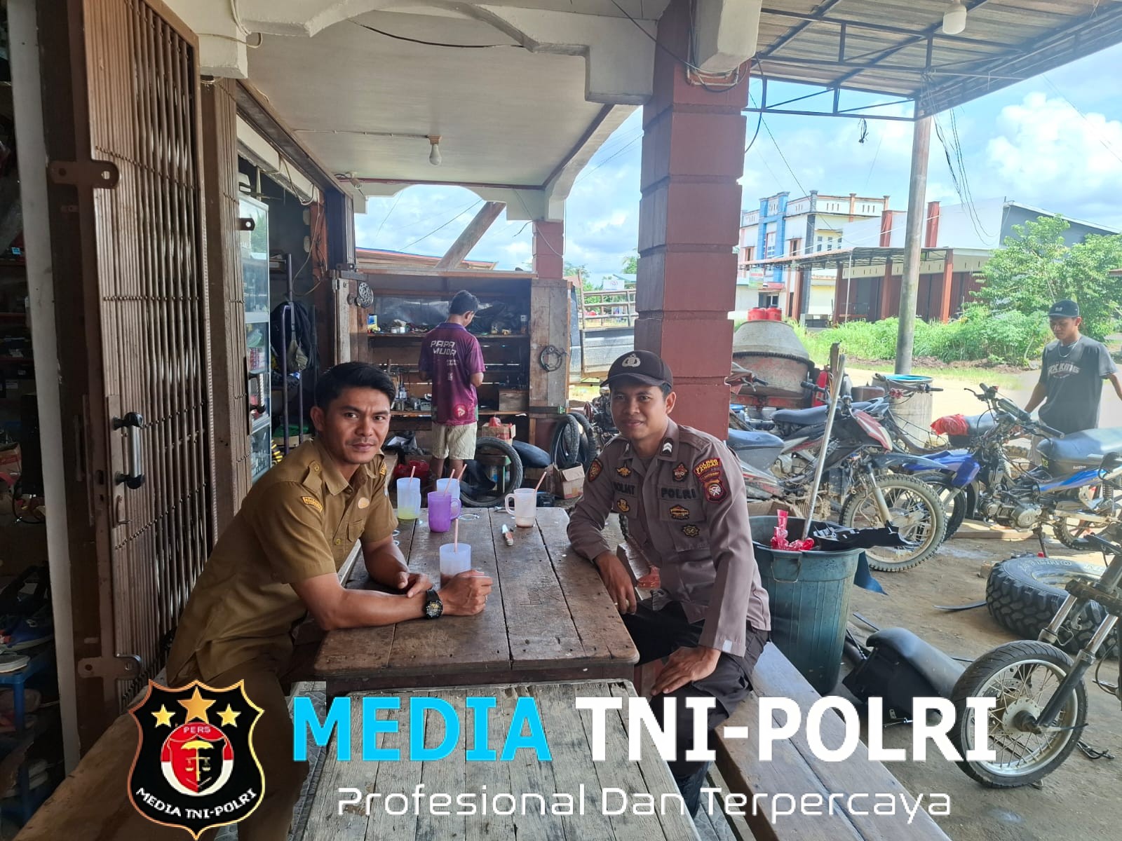 Antisipasi Gangguan Kamtibmas Anggota Polsek Kuala Behe Tingkatkan Patroli Rutin