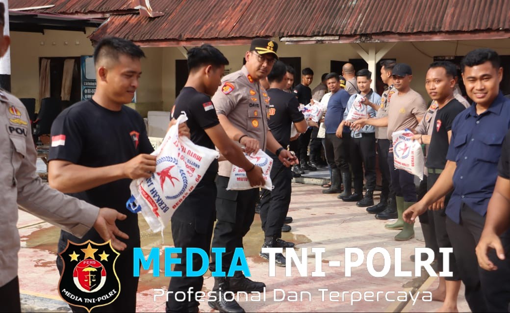 Kapolres Langkat Berikan Motivasi dan Bantuan kepada Polsek Tanjung Pura