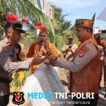 Kunjungan Kerja Kapolres Kotim Dan Ketua Bhayangkari Di Polsek Mentaya Hulu