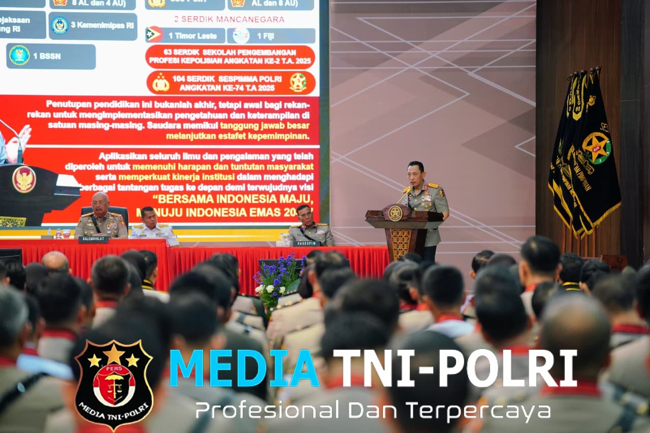 Kapolri Pimpin Penutupan Pendidikan Sespim Polri Tahun Ajaran 2025 di Lemdiklat Polri