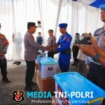Kapolri Beri Motivasi dan Apresiasi kepada Anggota Polri Terdampak Bencana di Sumbar