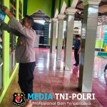 Bakti Religi Polsek Setu, Wujud Kepedulian Polri Terhadap Kebersihan Tempat Ibadah