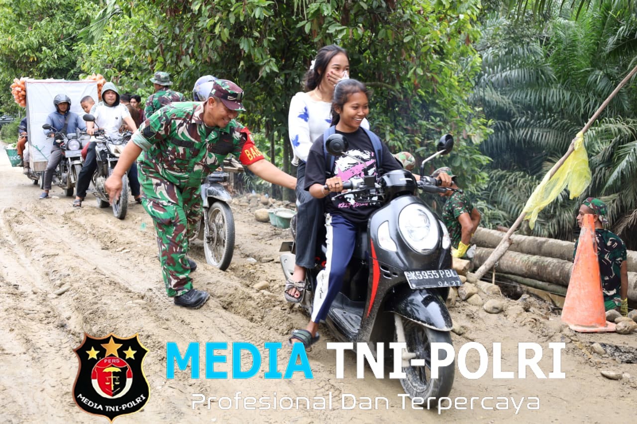 Pangdam l/BB Beserta Rombongan Tinjau Pembangunan Jembatan Aramco di Kabupaten Langkat